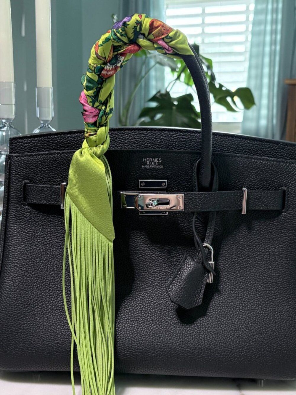 Vibrant Green Print Fringe Handbag Wrap Scarf Purse Accessory - Picture 6 of 6